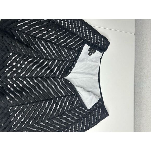 Worthington Women's Size 16P Black Cut Out Stripes Side Zip Short A Line Skirt - Picture 12 of 13